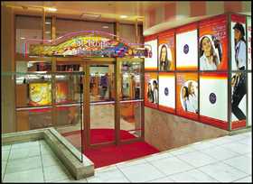 サントロペ松戸店
