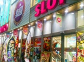 楽園 伊勢佐木店