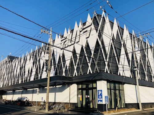 デルパラ6あきる野店